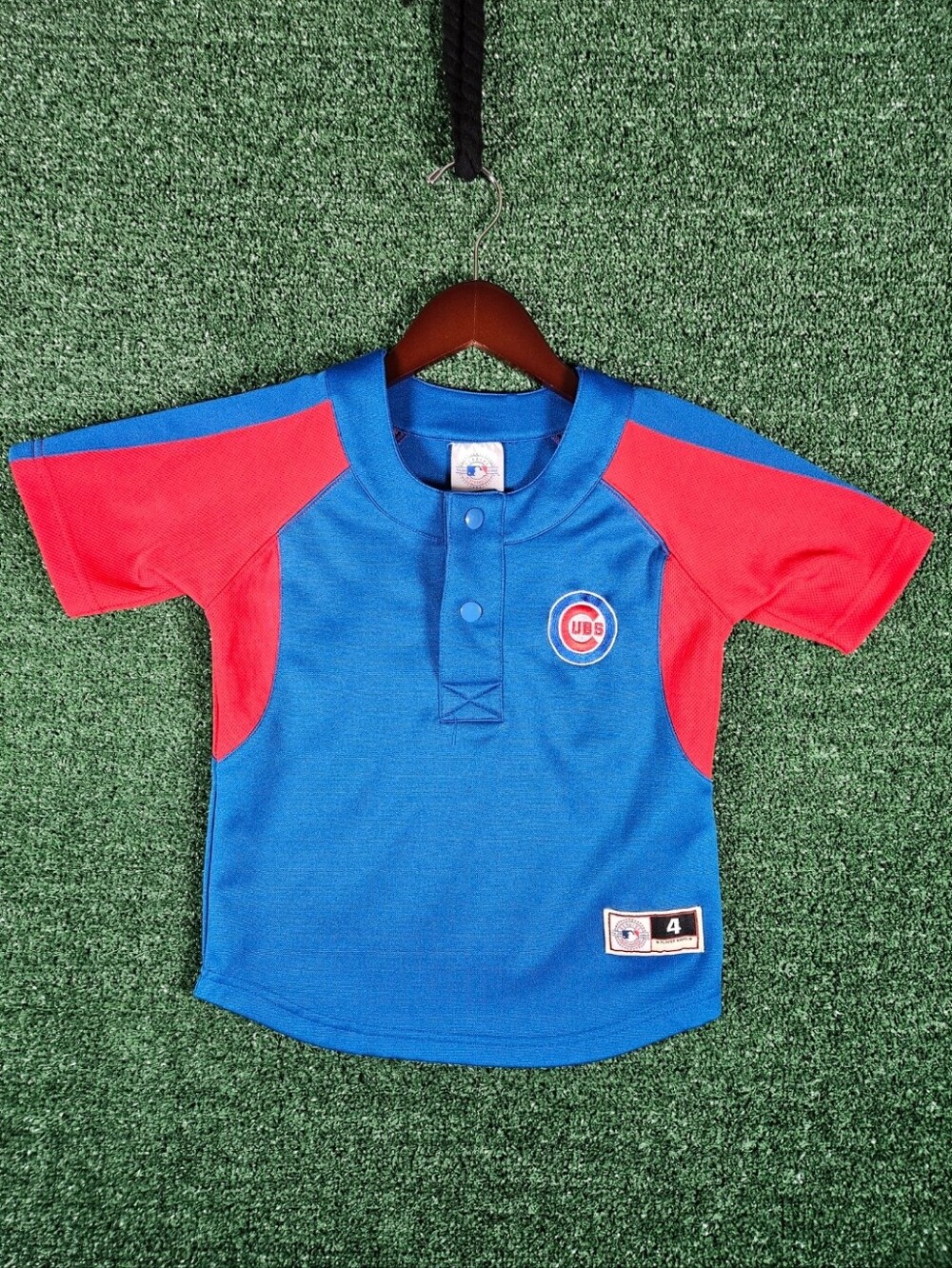 Genuine Merchandise MLB Chicago Cubs Baseball Jersey Shirt / Kids Size 4